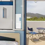 Ninemia Serifos 2 *