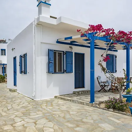 Ninemia Serifos 2 Livadi (Serifos)