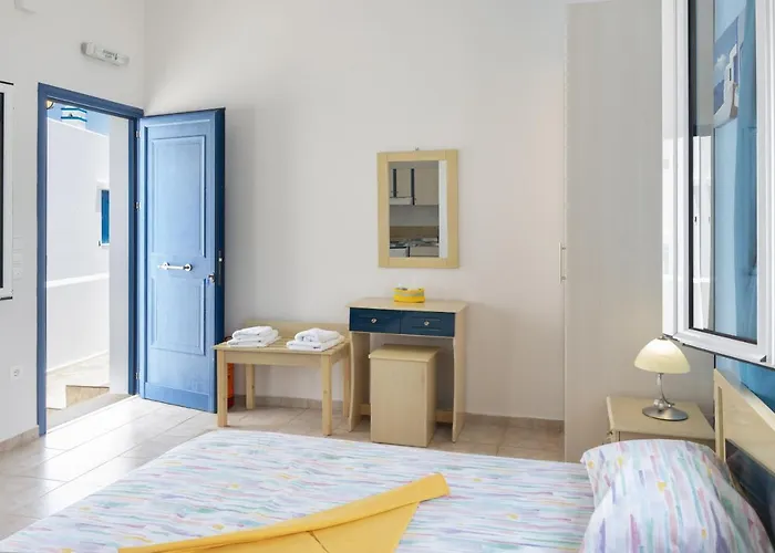 Ninemia Serifos 2 * Livadi (Serifos)